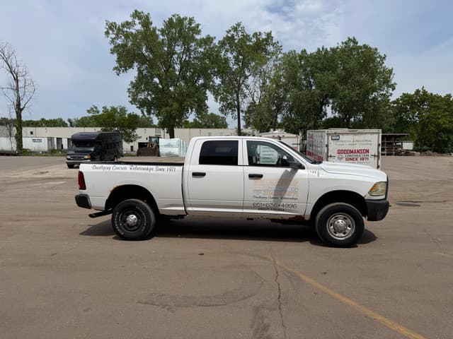 Image of Dodge Ram 2500 equipment image 2