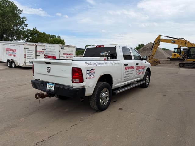 Image of Dodge Ram 2500 equipment image 3