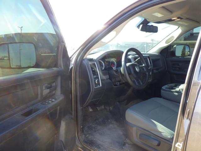 Image of Dodge Ram 2500 equipment image 4