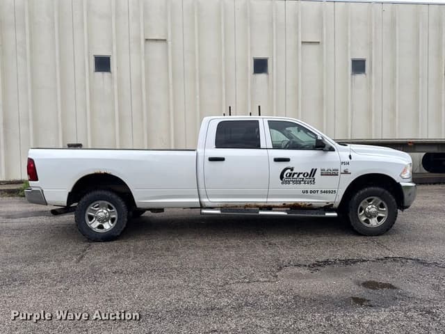 Image of Dodge Ram 2500 equipment image 3