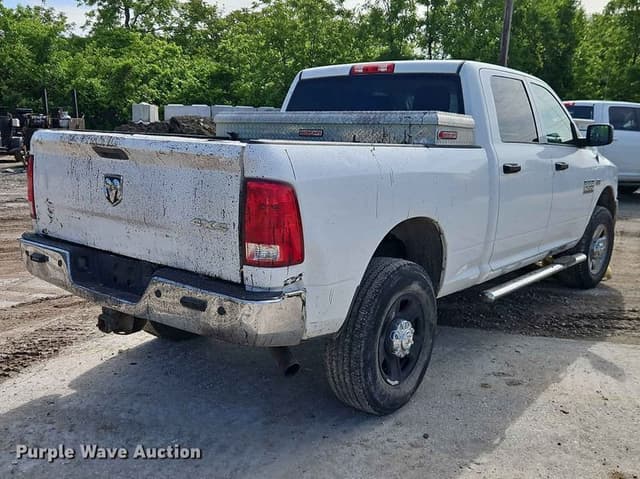 Image of Dodge Ram 2500 equipment image 4
