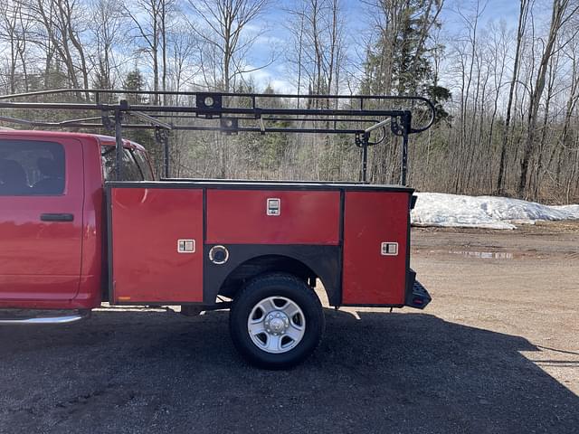 Image of Dodge Ram 2500 equipment image 4