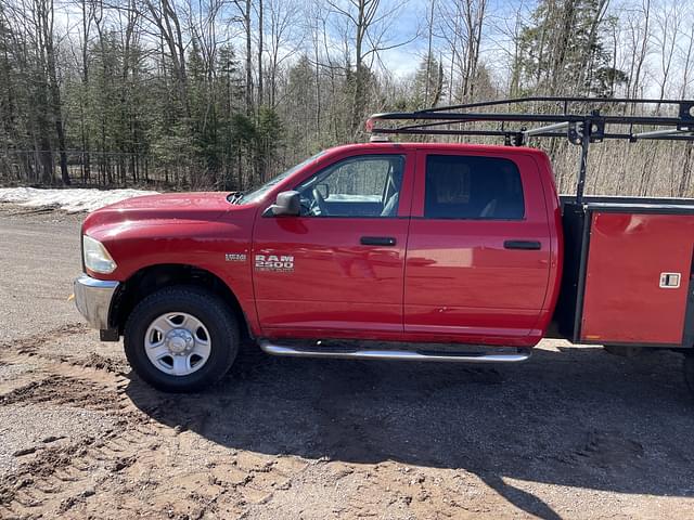 Image of Dodge Ram 2500 equipment image 3