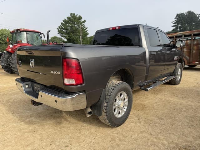 Image of Dodge Ram 2500HD equipment image 4