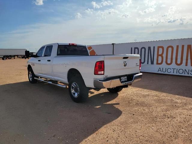 Image of Dodge Ram 2500 equipment image 2
