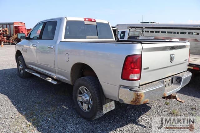Image of Dodge Ram 2500 equipment image 3