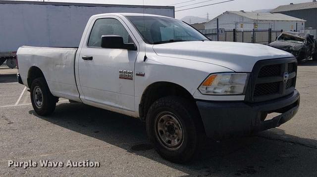 Image of Dodge Ram 2500 equipment image 2