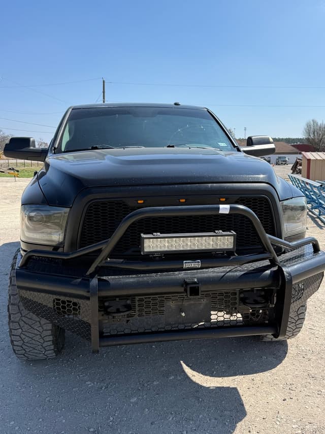 Image of Dodge Ram 2500 equipment image 2