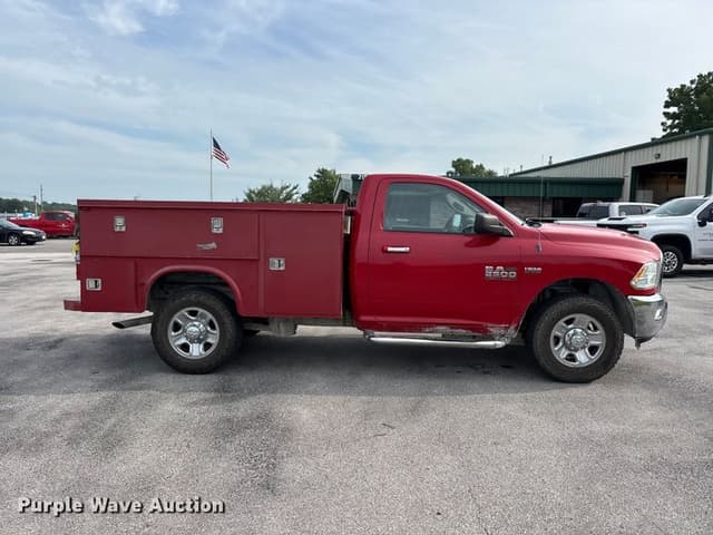 Image of Dodge Ram 2500 equipment image 3
