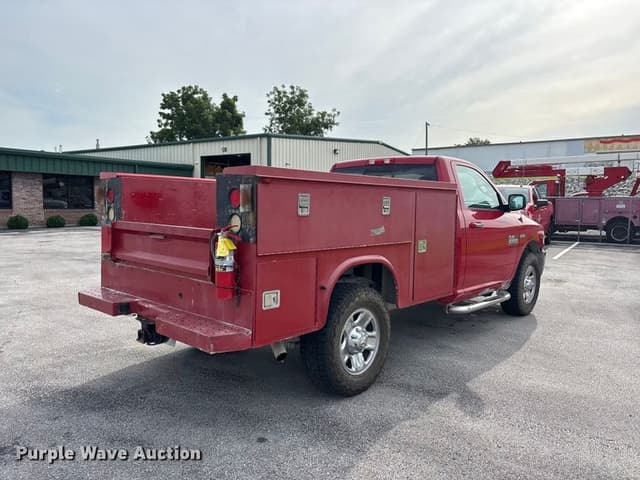 Image of Dodge Ram 2500 equipment image 4