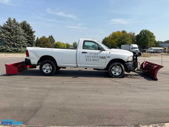 Image of Dodge Ram 2500 equipment image 3