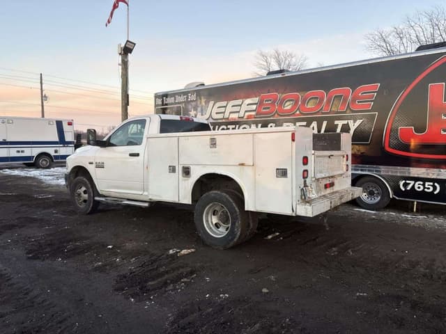Image of Dodge Ram 3500 equipment image 2