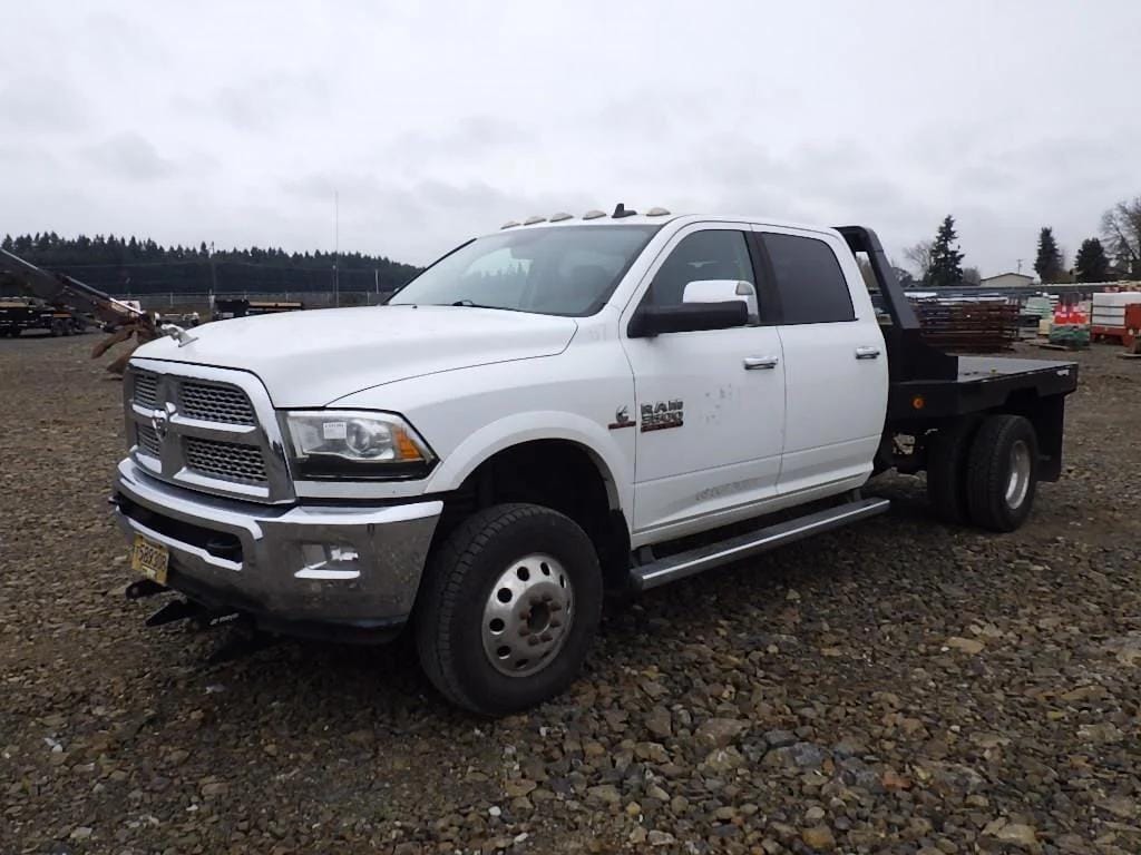 2014 Dodge Ram 3500 Equipment Image0