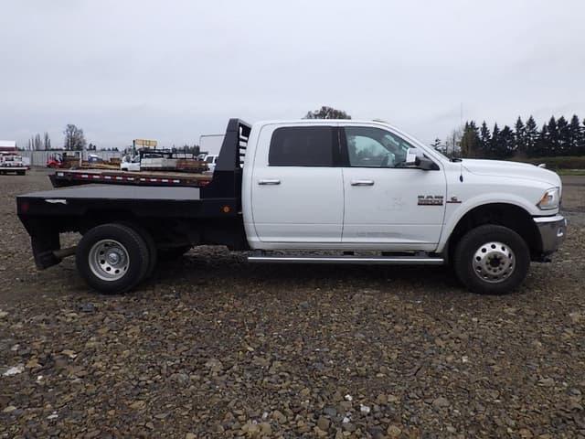 Image of Dodge Ram 3500 equipment image 3