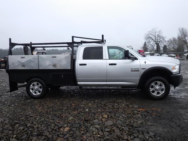 Image of Dodge Ram 3500 equipment image 3