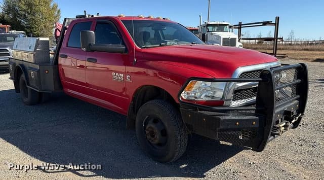 Image of Dodge Ram 3500 equipment image 2