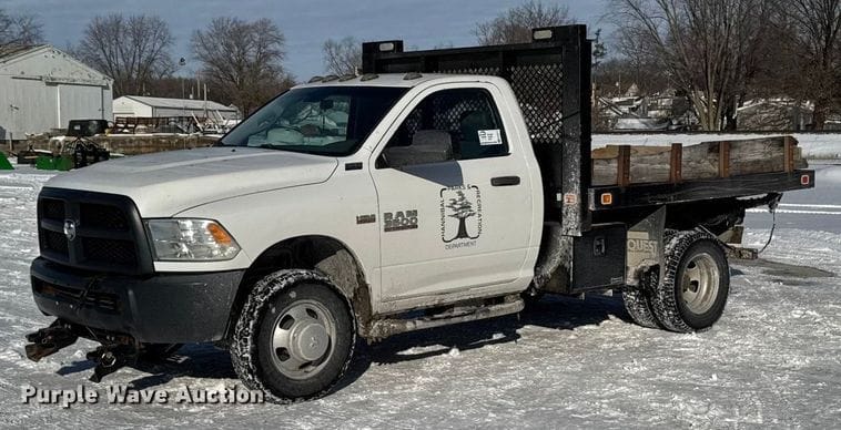 2014 Dodge Ram 3500 Equipment Image0