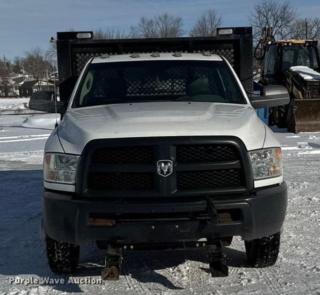 Image of Dodge Ram 3500 equipment image 1