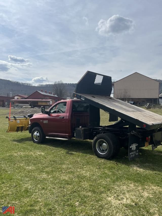 Image of Dodge Ram 3500 equipment image 1