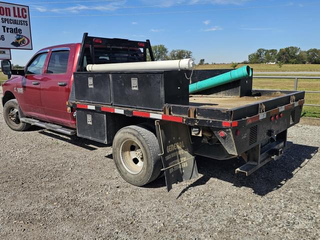 Image of Dodge Ram 3500HD equipment image 3