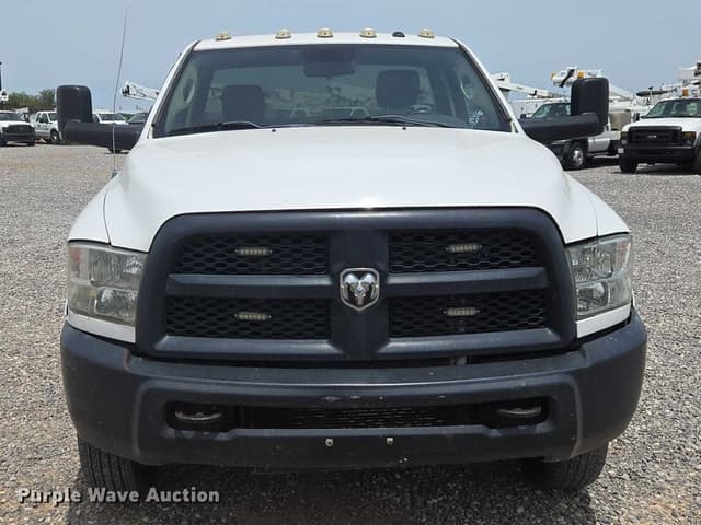 Image of Dodge Ram 3500 equipment image 1