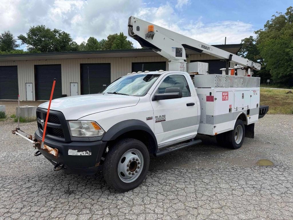 2014 Dodge Ram 4500 Equipment Image0