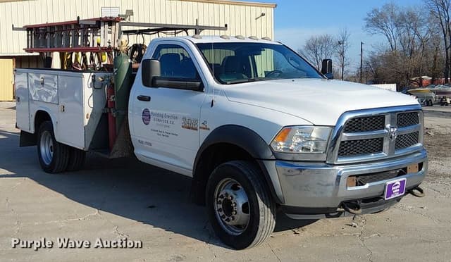 Image of Dodge Ram 4500 equipment image 2