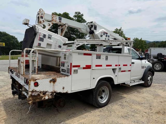 Image of Dodge Ram 5500 equipment image 3