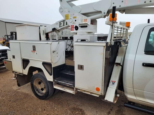 Image of Dodge Ram 5500 equipment image 2