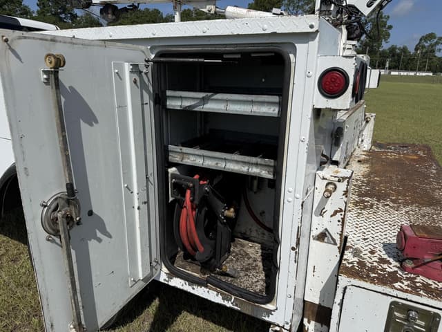 Image of Dodge Ram 5500 equipment image 4
