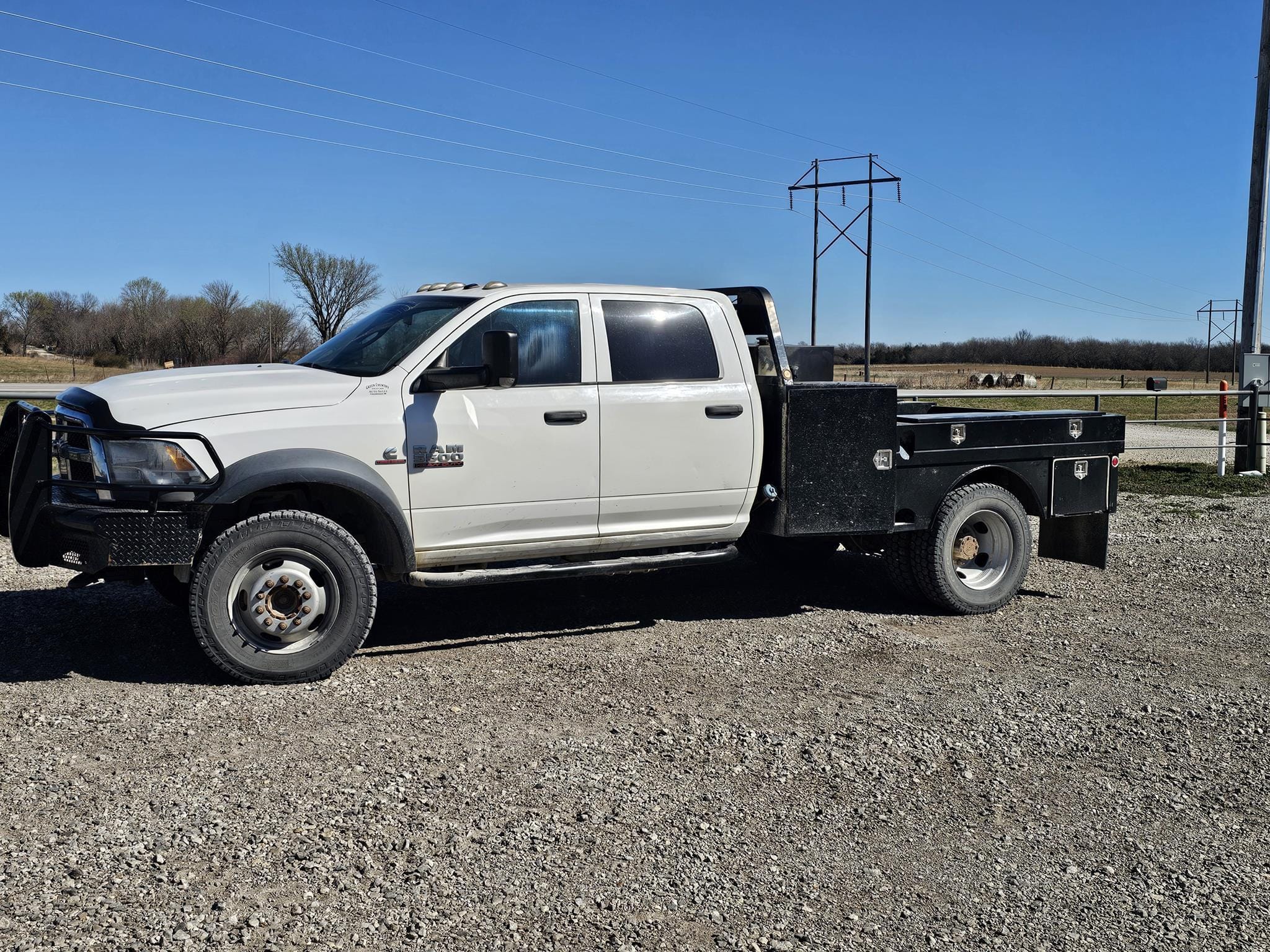 2014 Ddoge Ram 5500 Equipment Image0