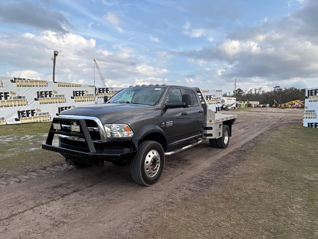 Image of Dodge Ram 5500 Primary image