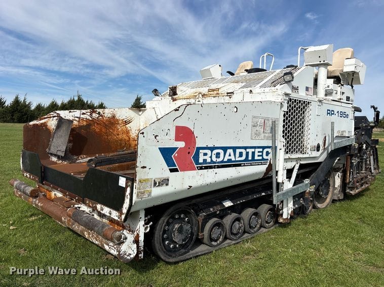 2014 Roadtec RP-195E Equipment Image0