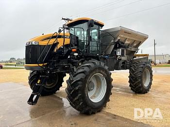 2014 RoGator RG1100 Equipment Image0