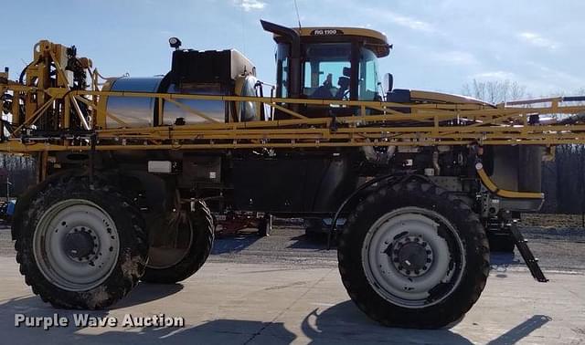 Image of RoGator RG1100B equipment image 3