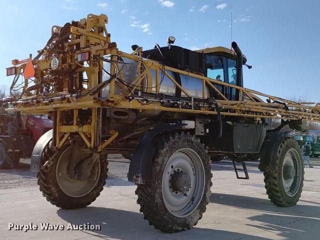 Image of RoGator RG1100B equipment image 4