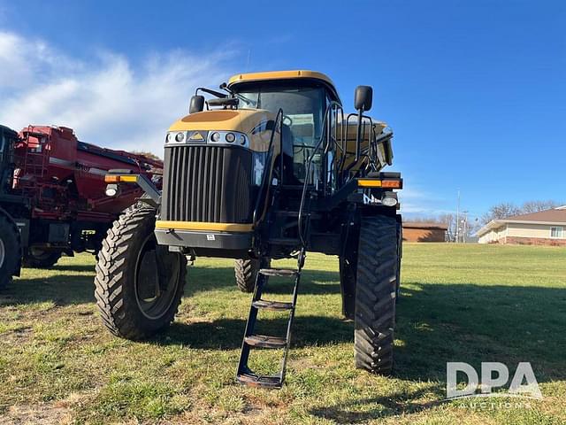 Image of RoGator RG900 equipment image 4