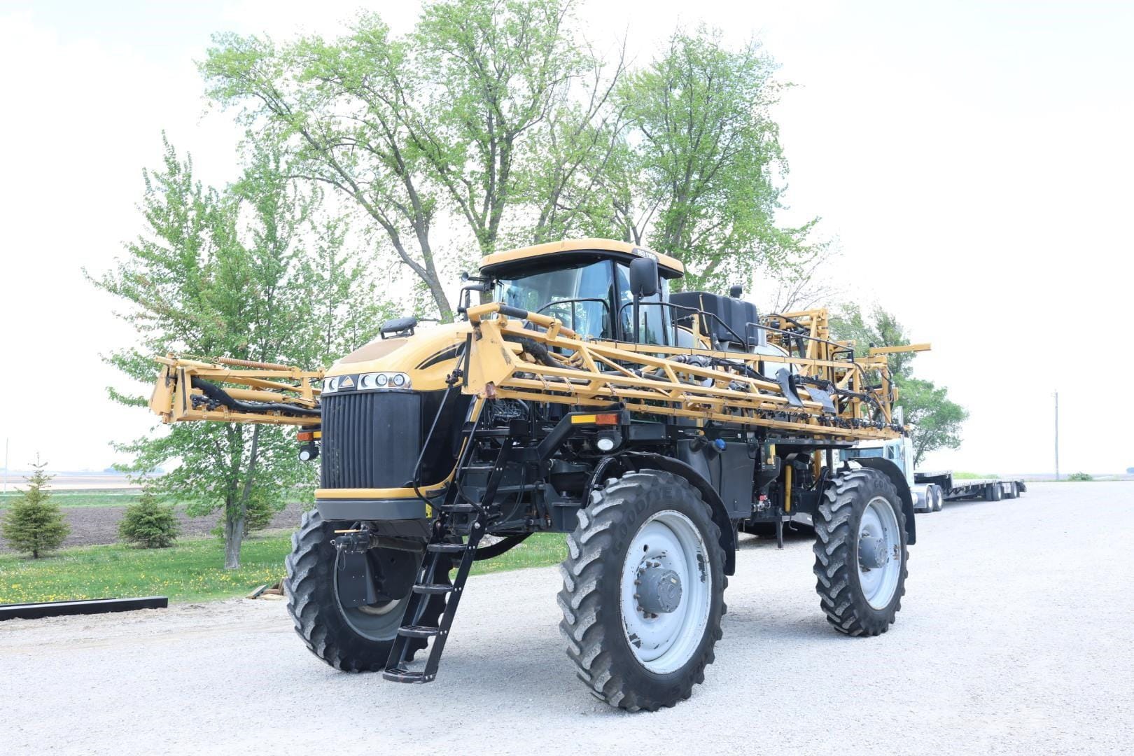 Main image RoGator RG1100