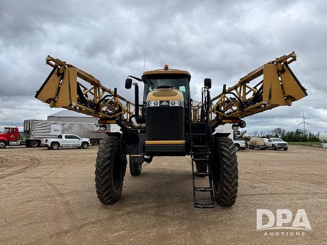 Image of RoGator RG1100 equipment image 3