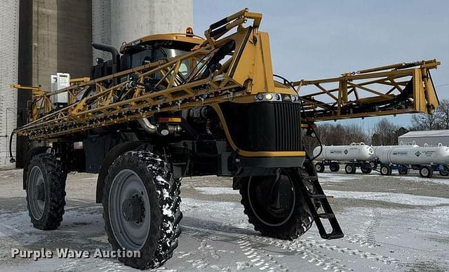 Image of RoGator RG1300 equipment image 2