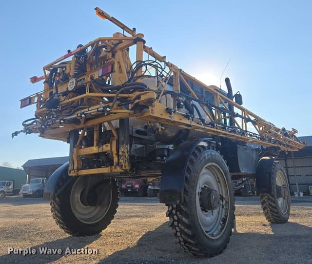 Image of RoGator RG1300 equipment image 4