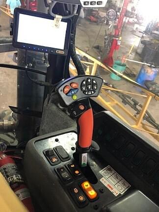 Main image RoGator RG700 11