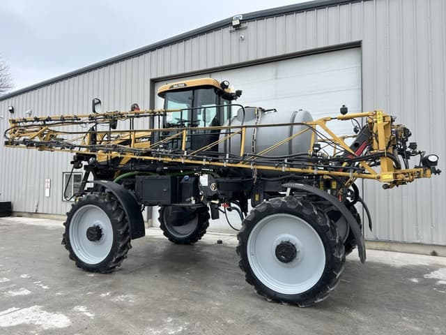 Image of RoGator RG700 equipment image 4