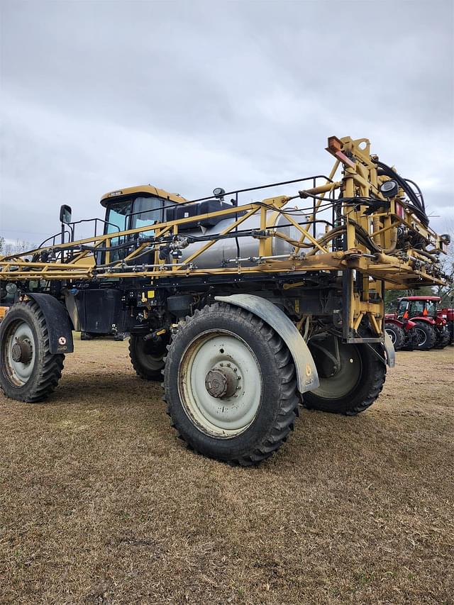 Image of RoGator RG900 equipment image 1