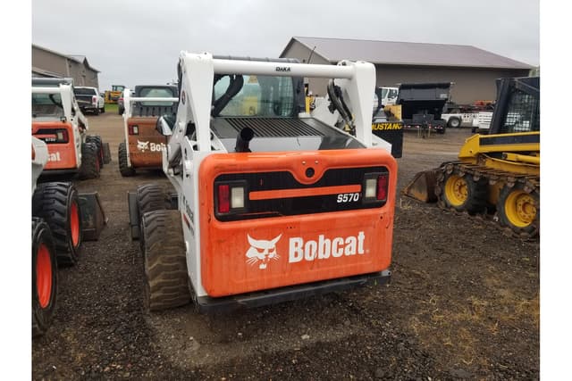 Image of Bobcat S570 equipment image 3