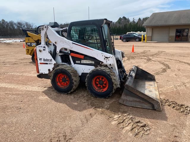 Image of Bobcat S590 equipment image 3