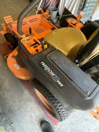 2014 Scag SFZP52-23FS Equipment Image0