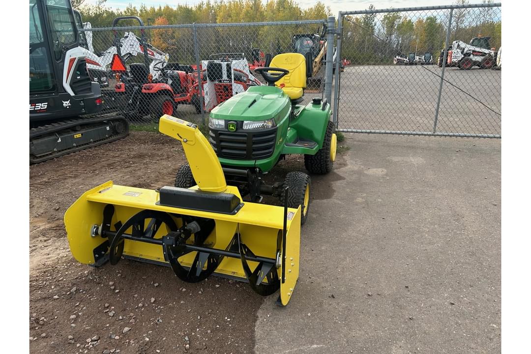 Image of John Deere X758 Primary image