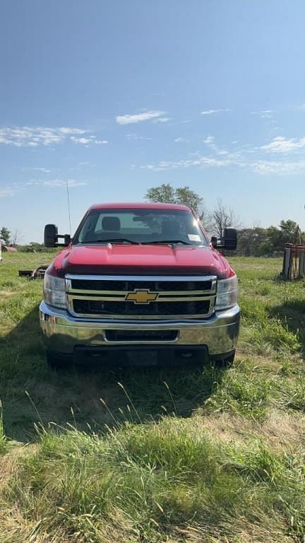 Image of Chevrolet 2500HD equipment image 1