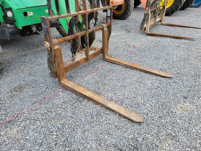 Image of Skytrak 6036 equipment image 3